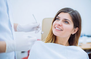 Best Dentist & Dental Clinic in Bandra & Chembur